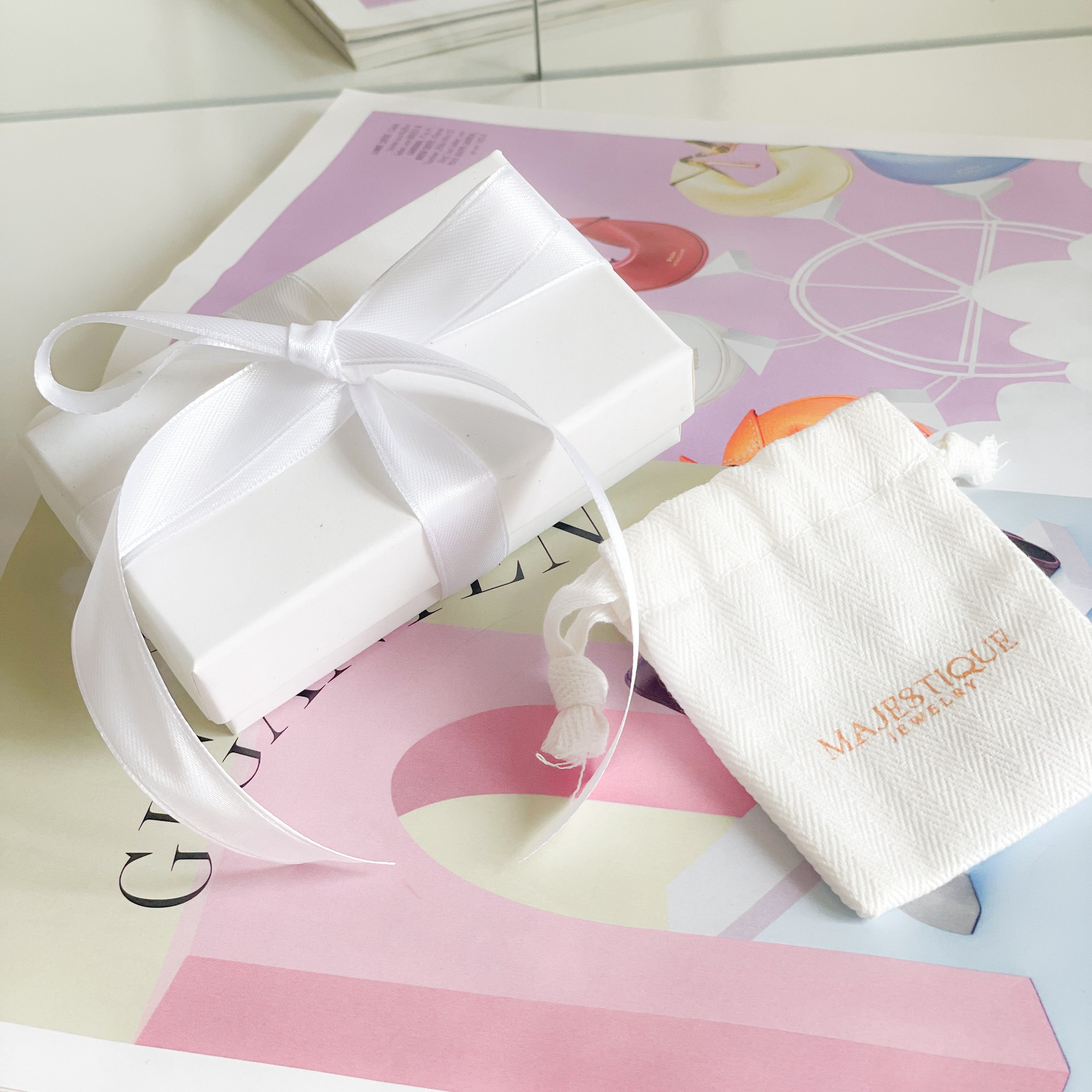 Divine Gold Sparkle Hand Chain